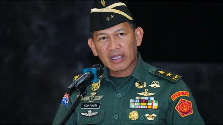 TNI Tembak Mati Komandan OPM Enos Tipagau di Intan Jaya