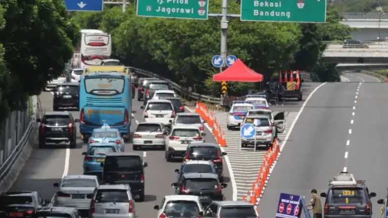 Pengecoran Rampung, Lalu Lintas Tol Cawang Menuju Tanjung Priok Normal