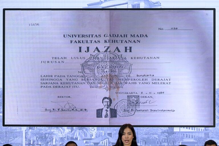 KPUD Jakarta Lakukan Penghapusan Legalisir Ijazah Jokowi