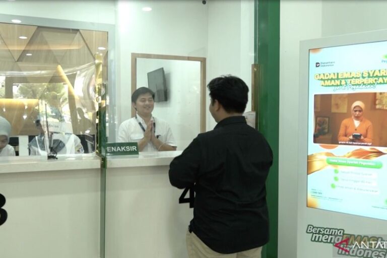 Harga Emas Antam, Galeri24, dan UBS Turun di Pegadaian Jumat