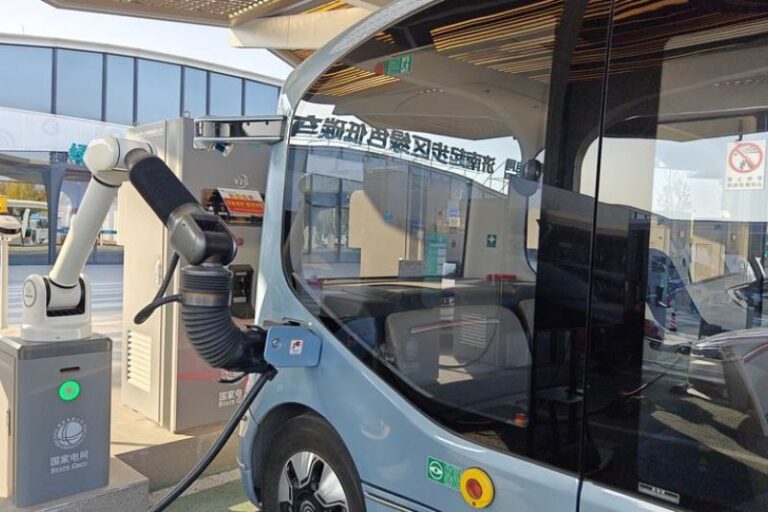 Bus Otonom China Pimpin Inovasi Mobilitas Cerdas Perkotaan