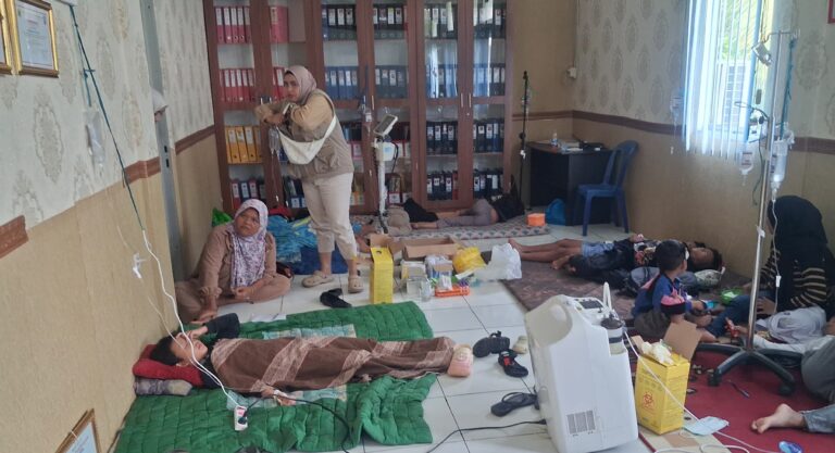 Puluhan Siswa SD Cianjur Mengalami Gejala Keracunan