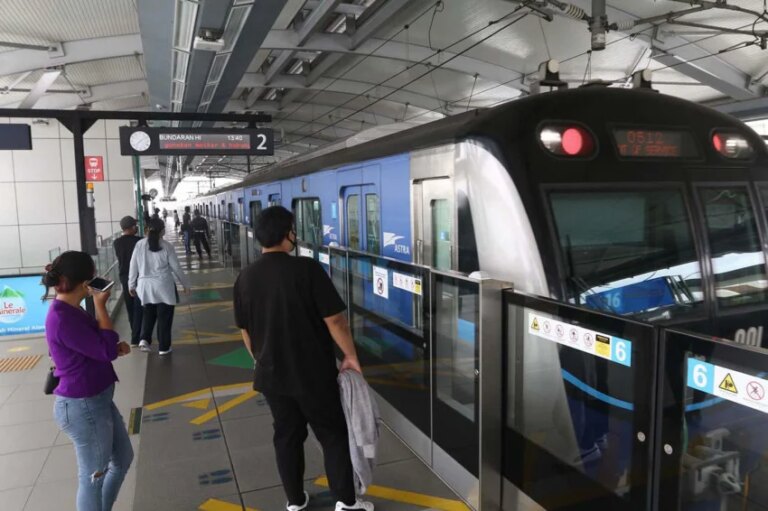 Amar Bank Dukung Layanan Terintegrasi Di MRT Jakarta