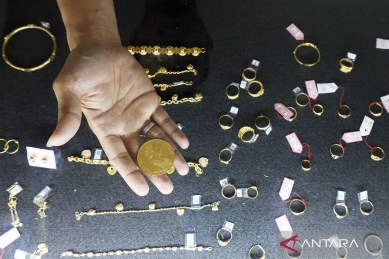 Dua Emas Pegadaian Terus Menguat di Hari Minggu Ini