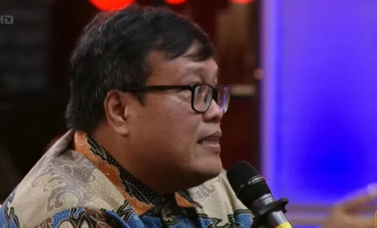 Sammy Notaslimboy: Komika Harus Memberi Solusi di Panggung