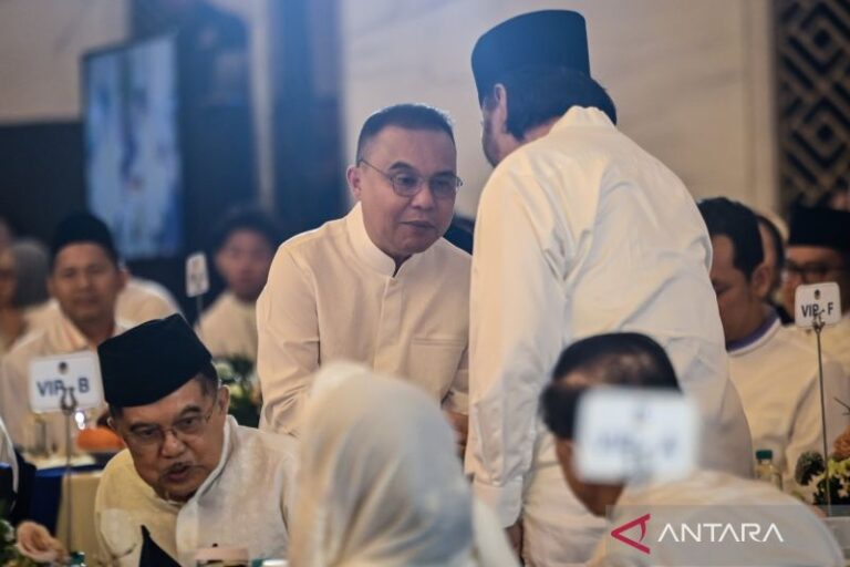 Dasco Minta Pemerintah Tunda Rencana Impor 105 Ribu Mobil