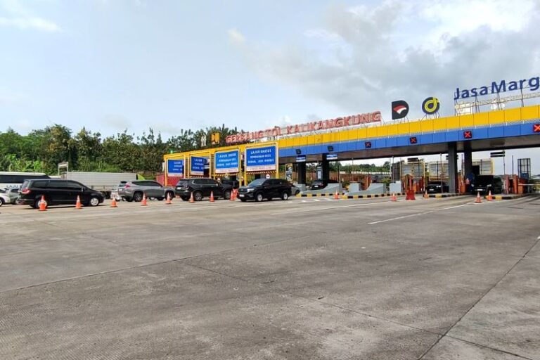 Arus Mudik di GT Kalikangkung Meningkat, Gardu Exit Ditambah