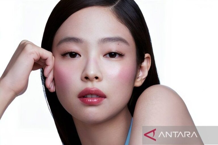 Agensi Bertindak Keras Atasi Unggahan Negatif Jennie BLACKPINK