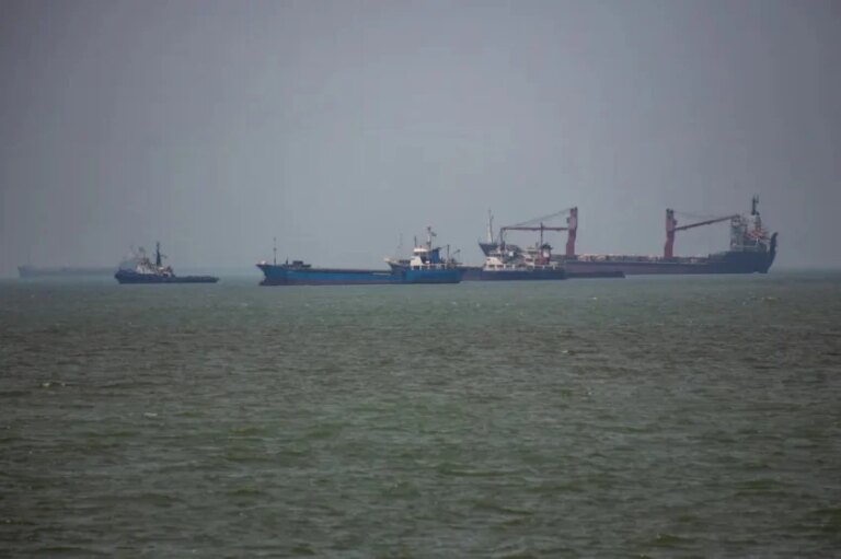 Iran Kecam Oman Terkait Koridor Pelayaran di Selat Hormuz